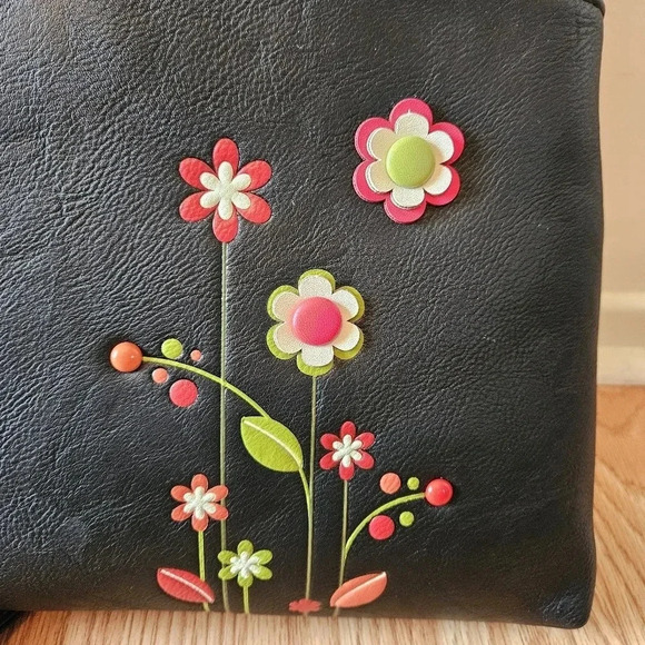 ESPE Gardenia Vegan Leather Boho Crossbody Hippie Messenger Bag. - Picture 7 of 8